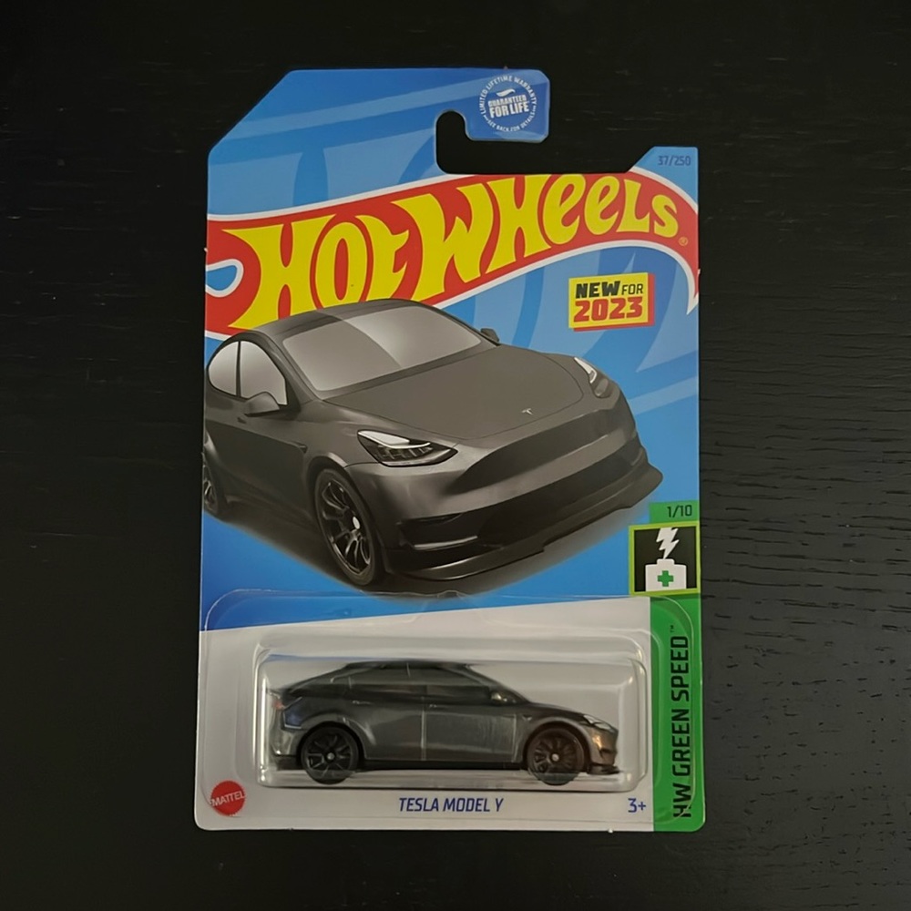 Hot wheels Tesla Model Y Grey